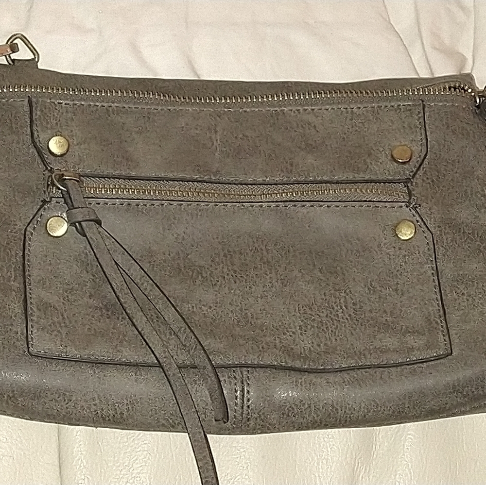 Small shoulder or over the shoulder gray purse
